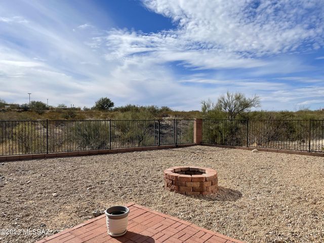 11024 S Driscoll Mountain Drive, Vail, AZ 85641