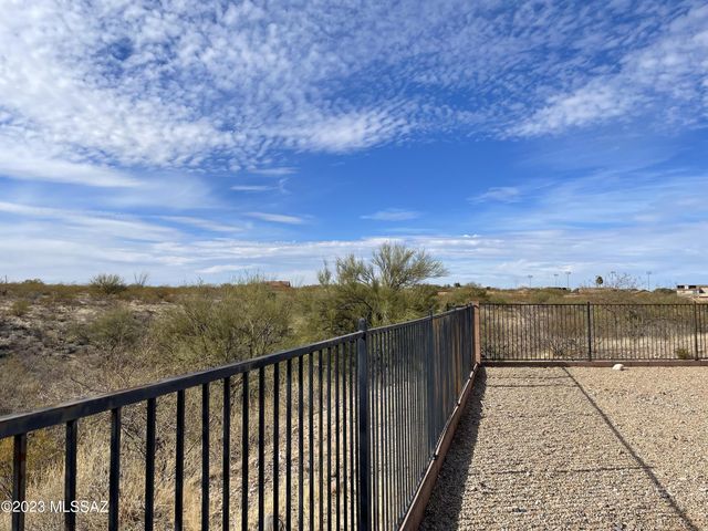 11024 S Driscoll Mountain Drive, Vail, AZ 85641