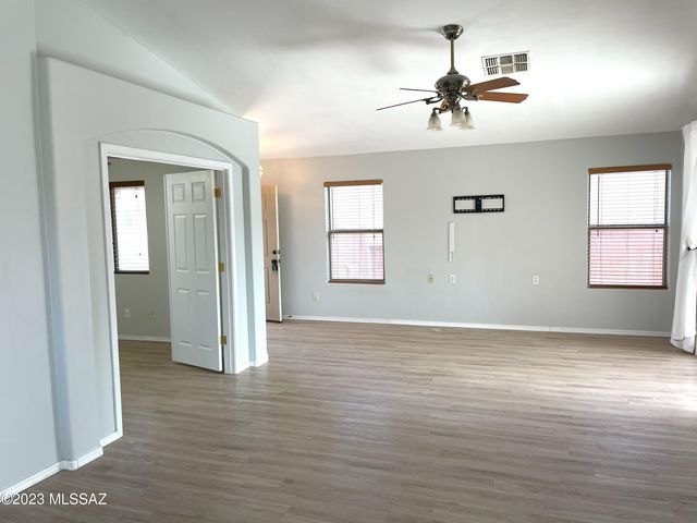 11024 S Driscoll Mountain Drive, Vail, AZ 85641