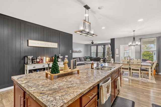 913 Zeller Circle, Pickerington, OH 43147