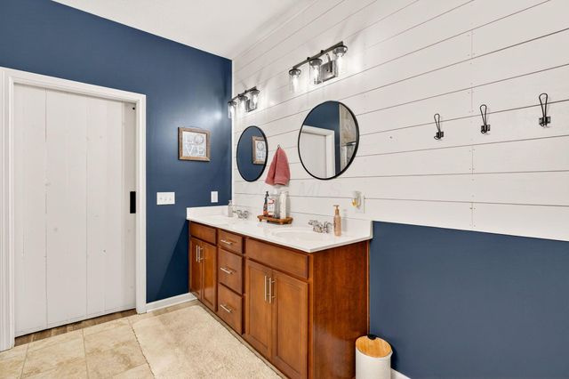 913 Zeller Circle, Pickerington, OH 43147