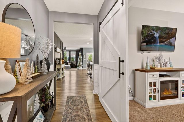 913 Zeller Circle, Pickerington, OH 43147