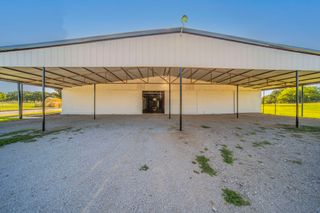 127 County Rd 3051, Decatur, TX 76234