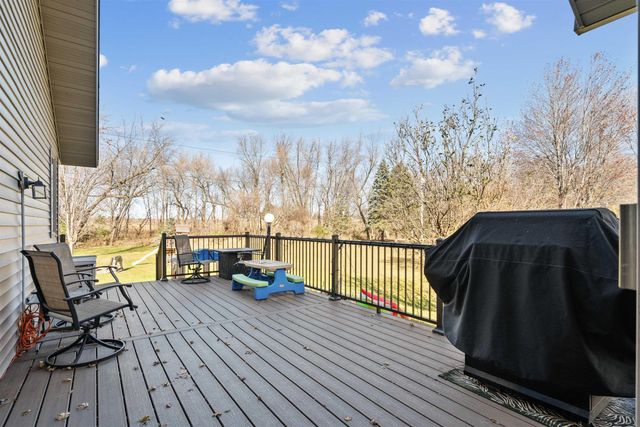 1215 3rd St NE, Oelwein, IA 50662