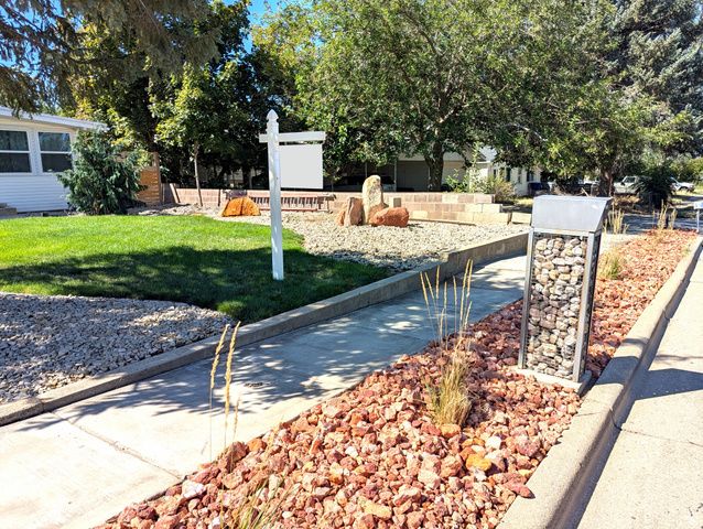 64 E 200 N, North Salt Lake, UT 84054