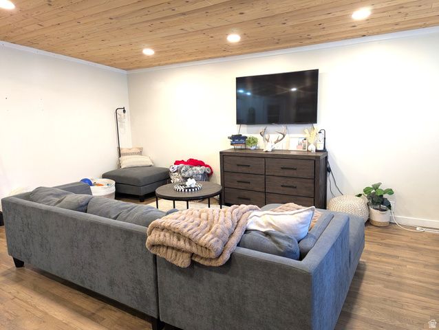 64 E 200 N, North Salt Lake, UT 84054