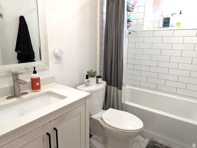 64 E 200 N, North Salt Lake, UT 84054