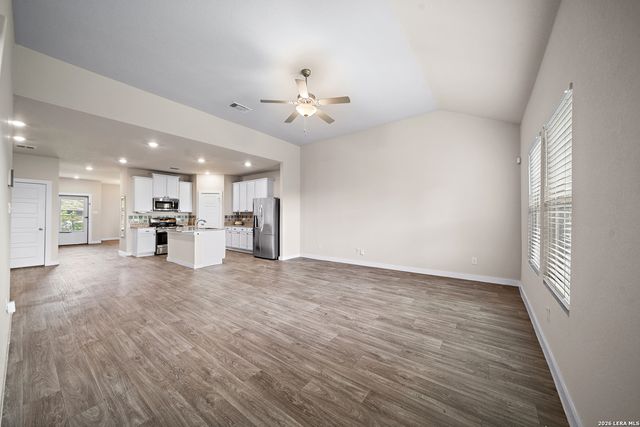 6914 Cetera, Converse, TX 78109