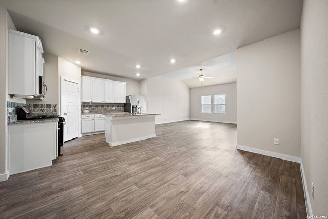 6914 Cetera, Converse, TX 78109