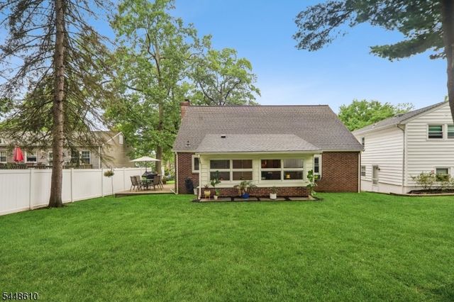 8 Sheridan Ave, West Orange Twp., NJ 07052
