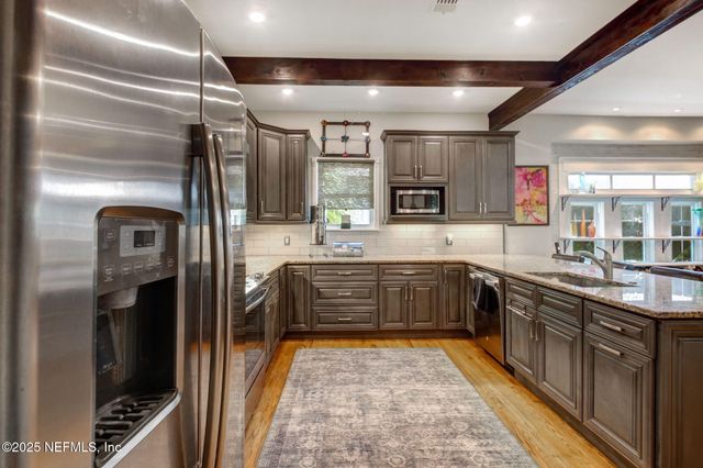 2811 POST Street, Jacksonville, FL 32205