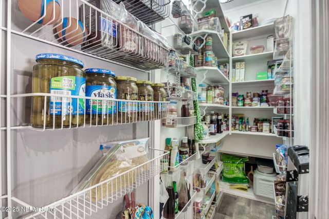 2811 POST Street, Jacksonville, FL 32205