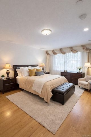 253-12 58 Avenue, Little Neck, NY 11362