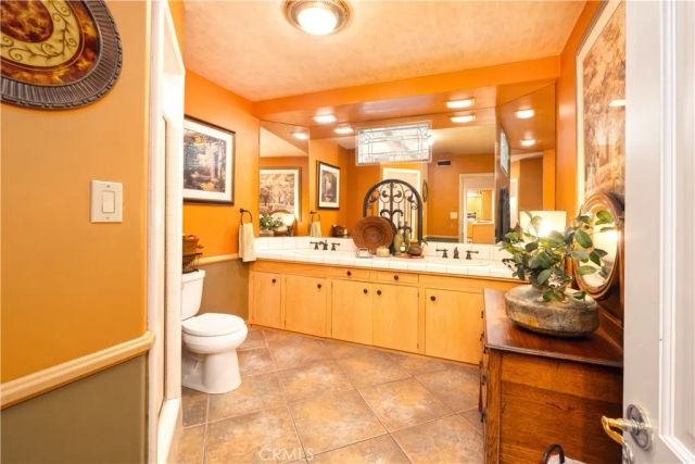 3152 Parkside Drive, San Bernardino, CA 92404