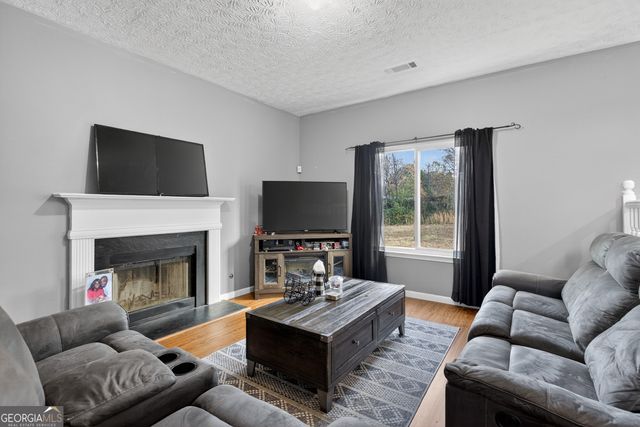 2792 Brandon Lake Drive, Snellville, GA 30039