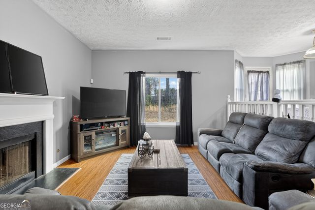 2792 Brandon Lake Drive, Snellville, GA 30039