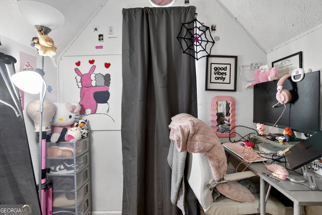 2792 Brandon Lake Drive, Snellville, GA 30039