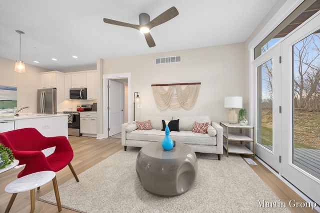 2247 Watertown Way, Grand Rapids, MI 49505