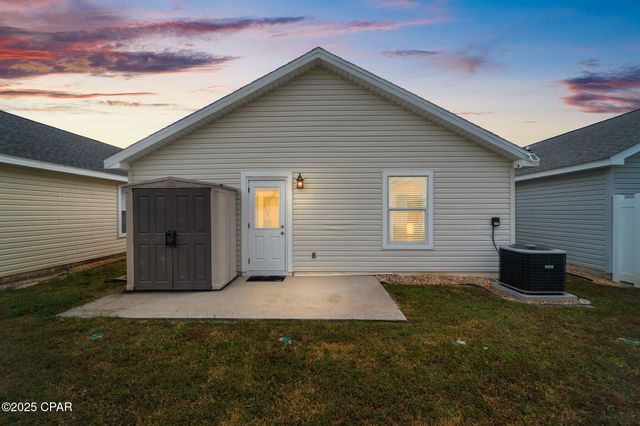 212 Seahorse Way, Panama City, FL 32407