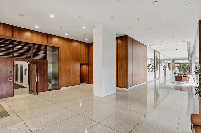 3600 N Lake Shore Drive 709, Chicago, IL 60613