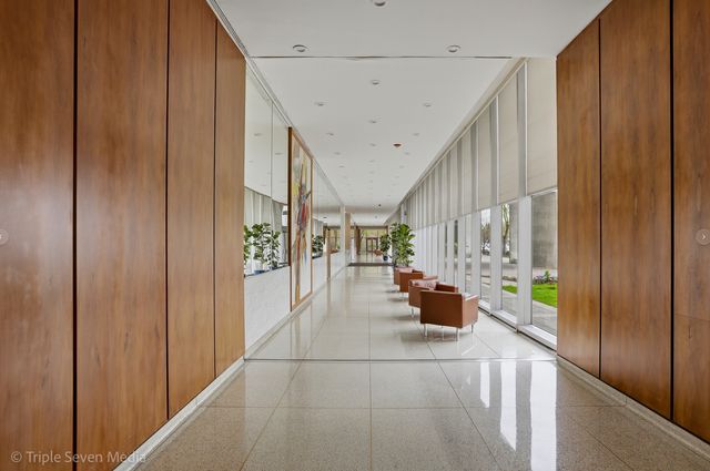 3600 N Lake Shore Drive 709, Chicago, IL 60613