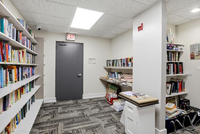 3600 N Lake Shore Drive 709, Chicago, IL 60613