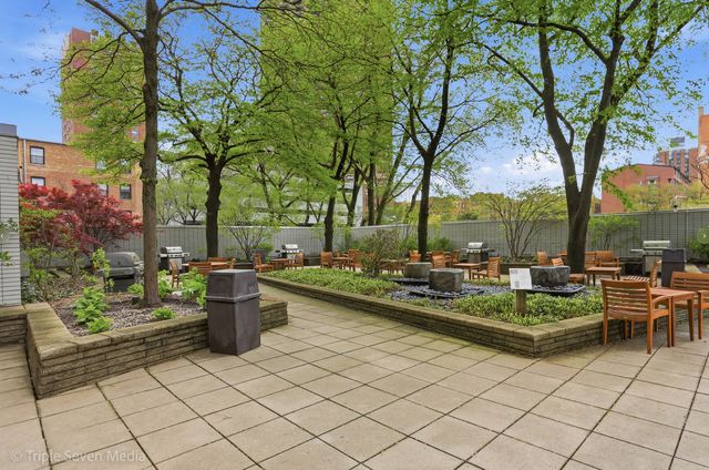 3600 N Lake Shore Drive 709, Chicago, IL 60613