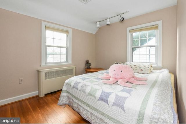 40 TRENT RD, Wynnewood, PA 19096
