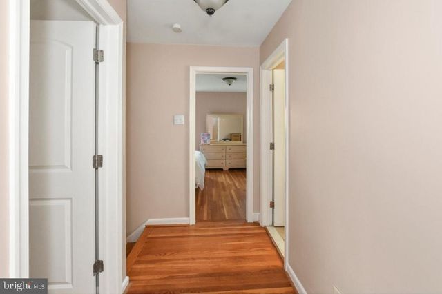 40 TRENT RD, Wynnewood, PA 19096