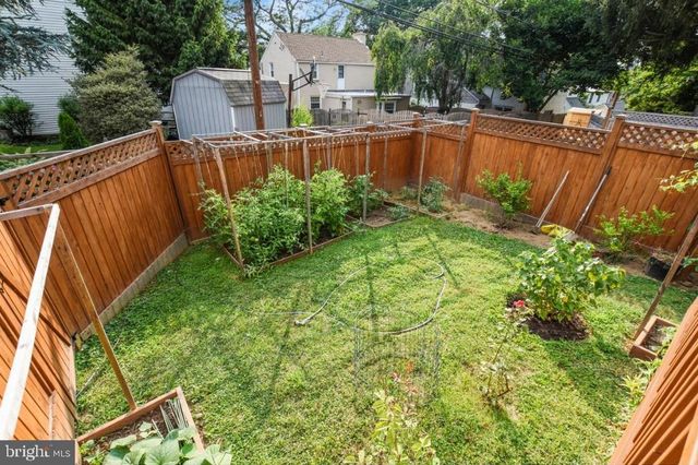 40 TRENT RD, Wynnewood, PA 19096