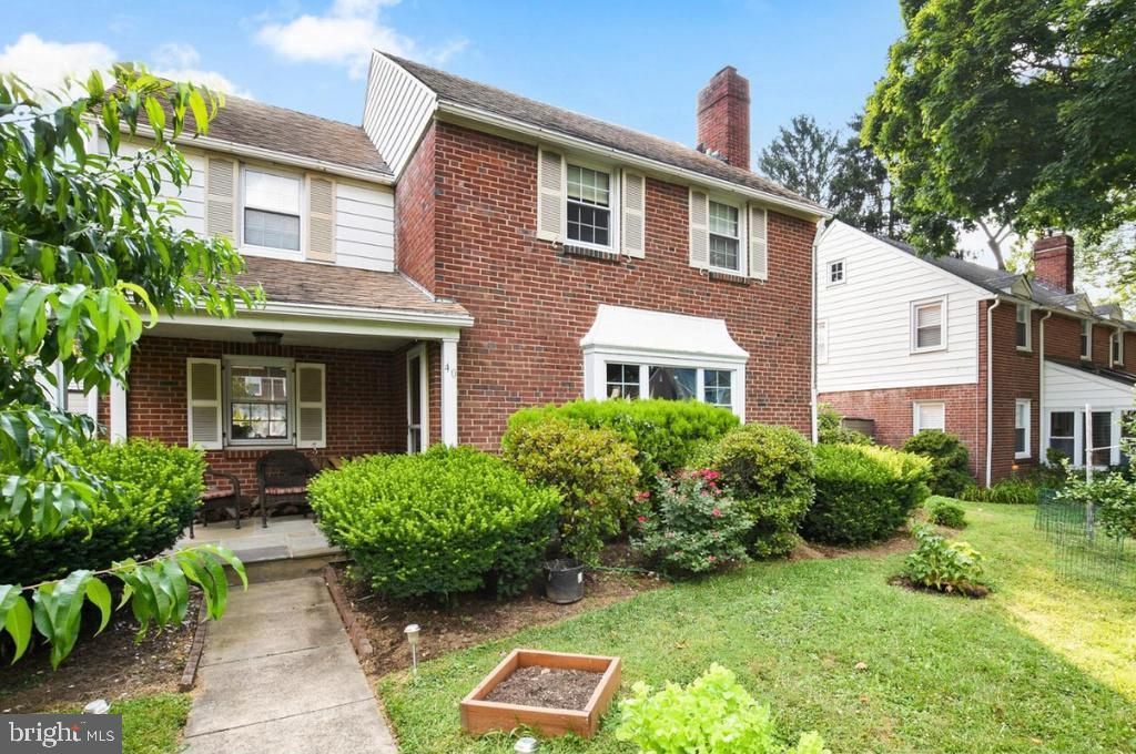 40 TRENT RD, Wynnewood, PA 19096