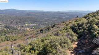 22611 Ridgemont Dr, Sonora, CA 95370