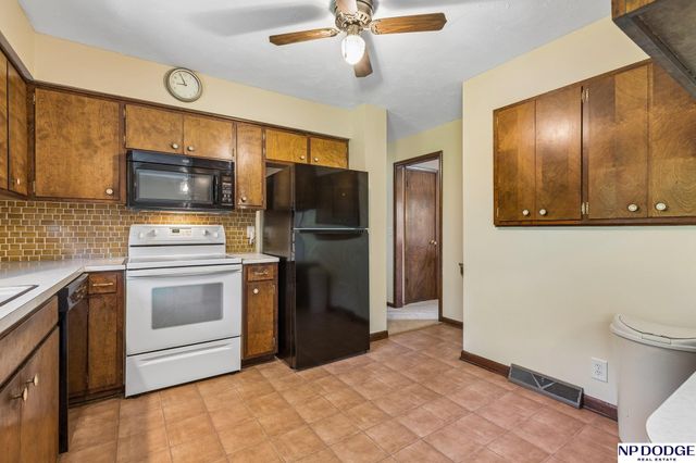 7305 Washington Street, Ralston, NE 68127