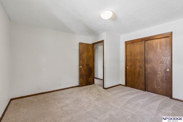 7305 Washington Street, Ralston, NE 68127