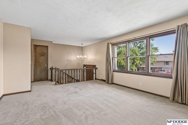 7305 Washington Street, Ralston, NE 68127