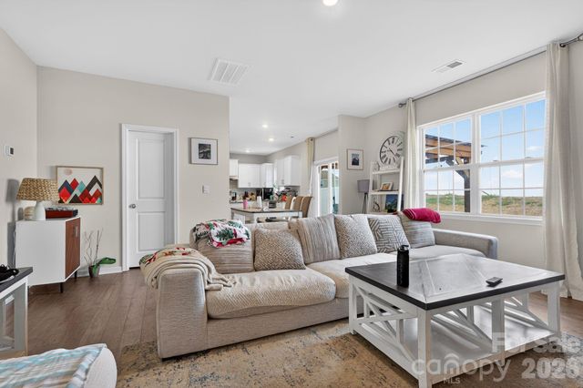 137 N Ranney Way, Mooresville, NC 28117