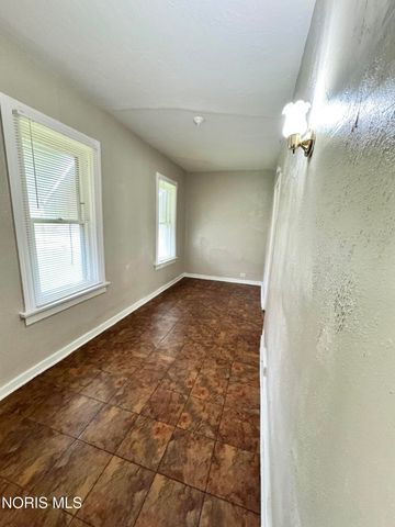 158 Everett Street, Toledo, OH 43608