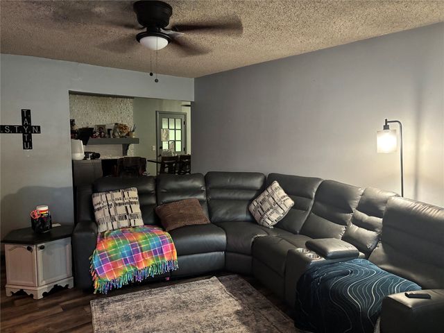5632 S 85th East Avenue, Tulsa, OK 74145