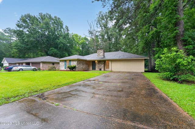 163 Holly Hill Drive, Jackson, MS 39212