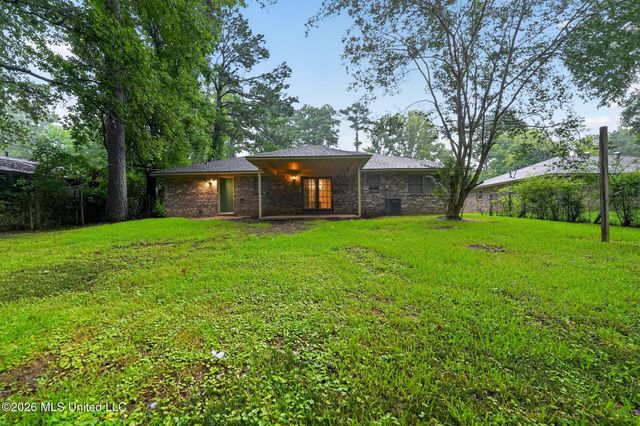 163 Holly Hill Drive, Jackson, MS 39212