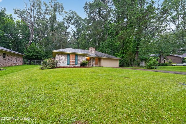 163 Holly Hill Drive, Jackson, MS 39212