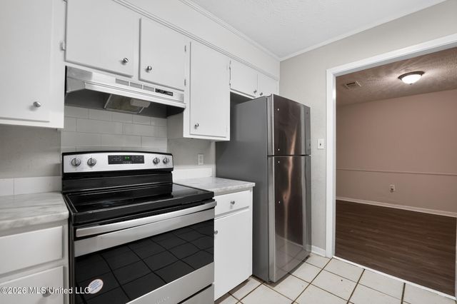 163 Holly Hill Drive, Jackson, MS 39212