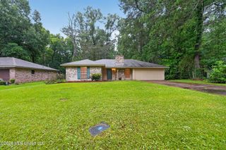 163 Holly Hill Drive, Jackson, MS 39212