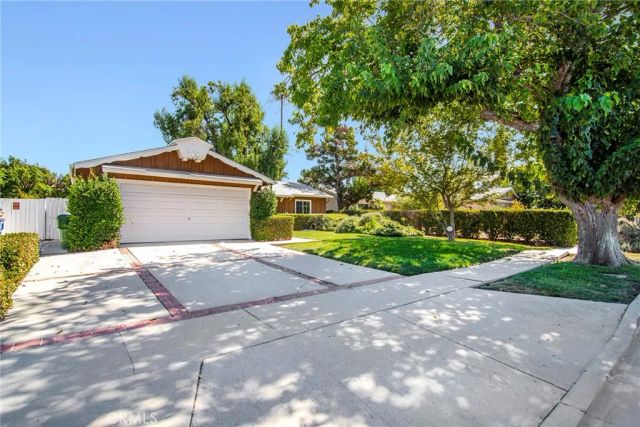 6162 Peterson, Woodland Hills, CA 91367