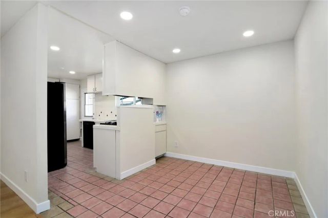 6162 Peterson, Woodland Hills, CA 91367