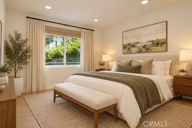 6162 Peterson, Woodland Hills, CA 91367