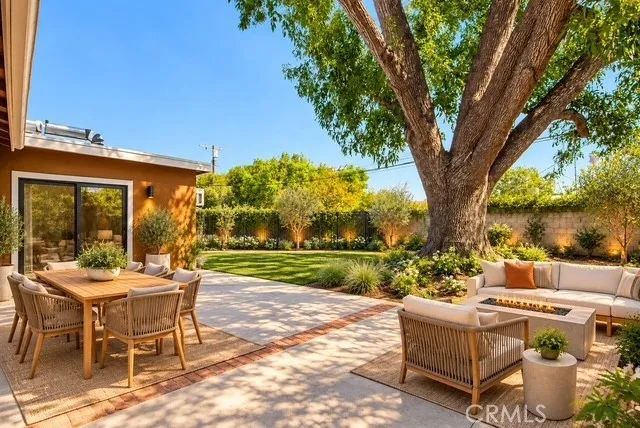 6162 Peterson, Woodland Hills, CA 91367