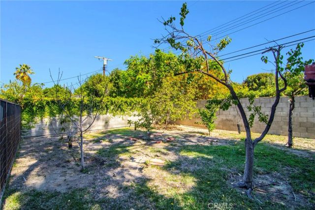 6162 Peterson, Woodland Hills, CA 91367
