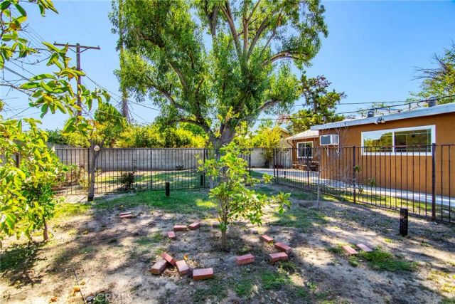 6162 Peterson, Woodland Hills, CA 91367