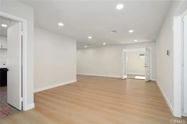 6162 Peterson, Woodland Hills, CA 91367